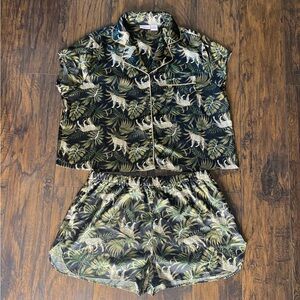 Tommy Bahama Black and Green Animal Print Set XL